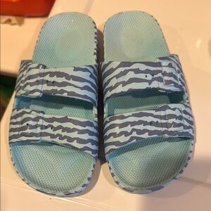 Neon Rebels X Freedom Moses, two band slides